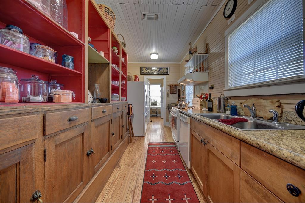 500 Artesian Park Lane, Brenham, Texas image 23
