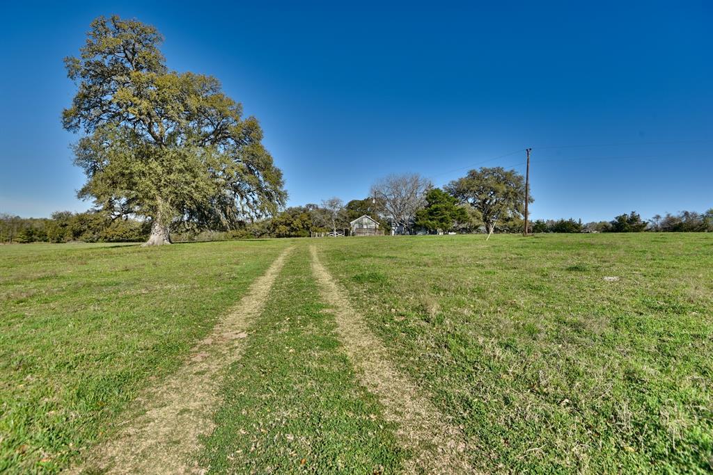 500 Artesian Park Lane, Brenham, Texas image 4