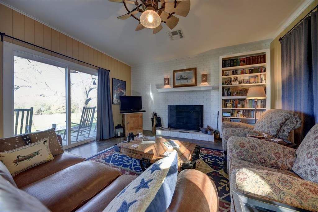 500 Artesian Park Lane, Brenham, Texas image 17