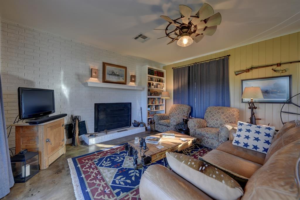 500 Artesian Park Lane, Brenham, Texas image 18