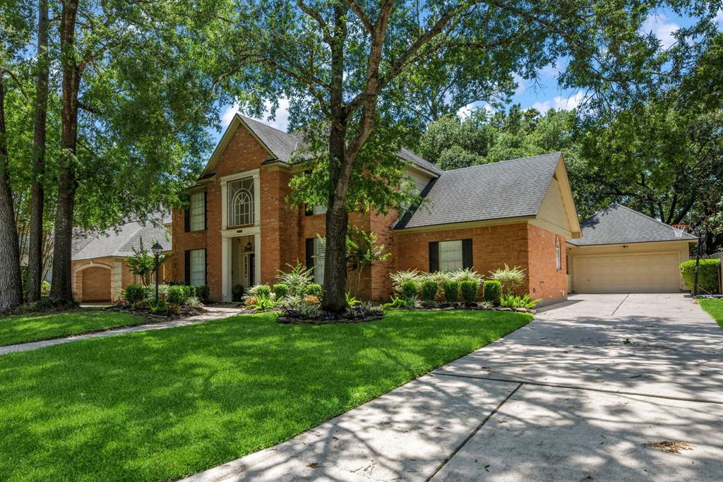 1927 Windy Green Drive, Kingwood, Texas image 3