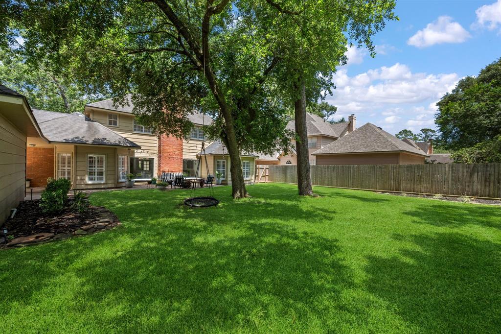 1927 Windy Green Drive, Kingwood, Texas image 29