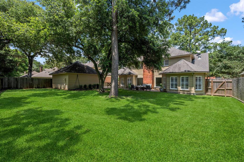 1927 Windy Green Drive, Kingwood, Texas image 28