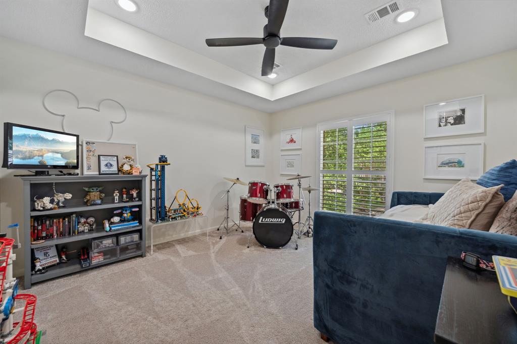 1927 Windy Green Drive, Kingwood, Texas image 23