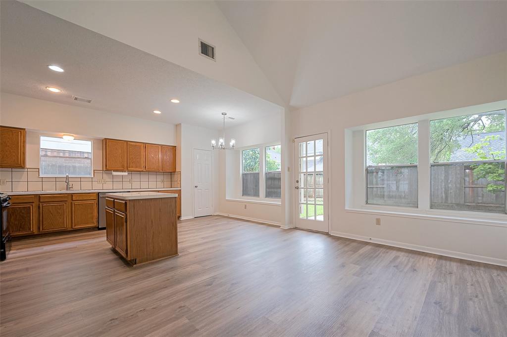 4627 Plymouth Way, Missouri City, Texas image 13
