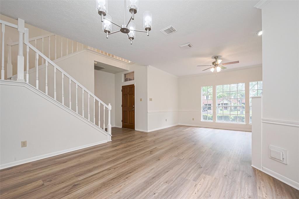 4627 Plymouth Way, Missouri City, Texas image 11