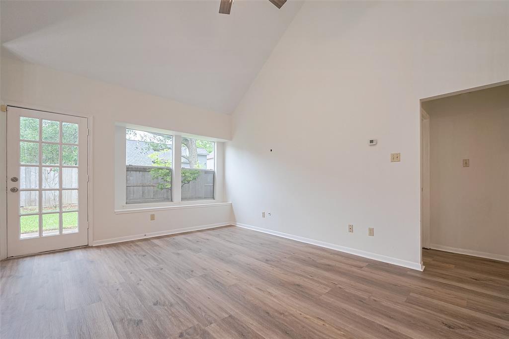 4627 Plymouth Way, Missouri City, Texas image 12