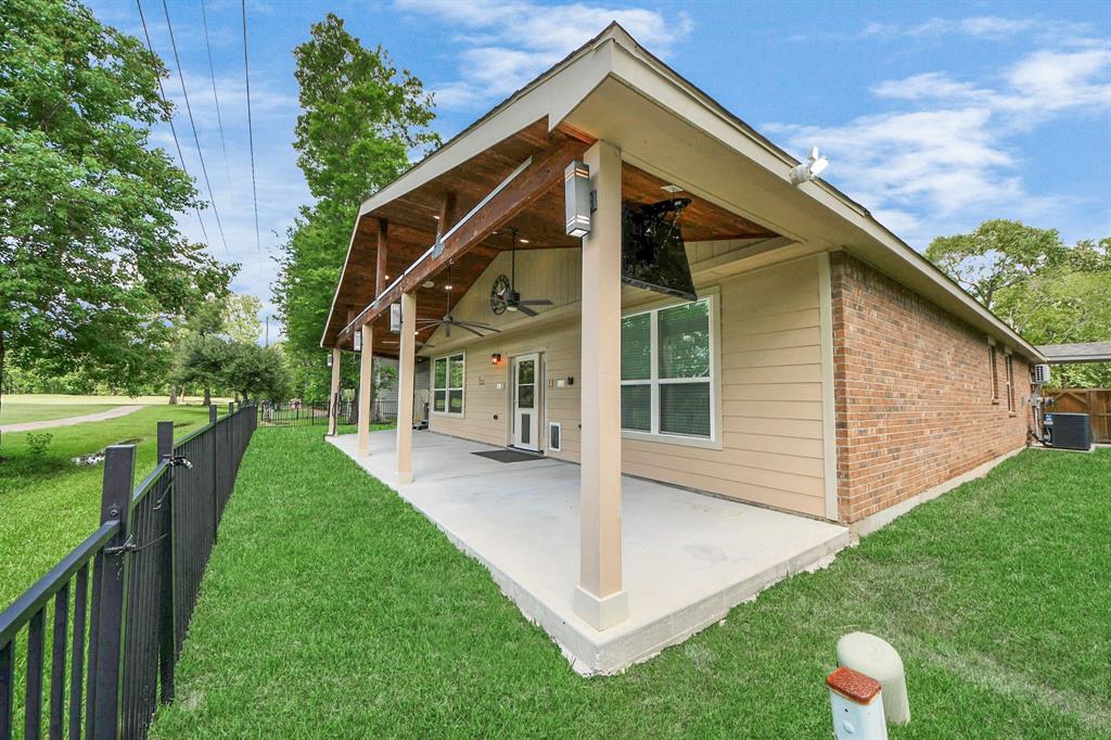 2011 Halyard Drive, Crosby, Texas image 30