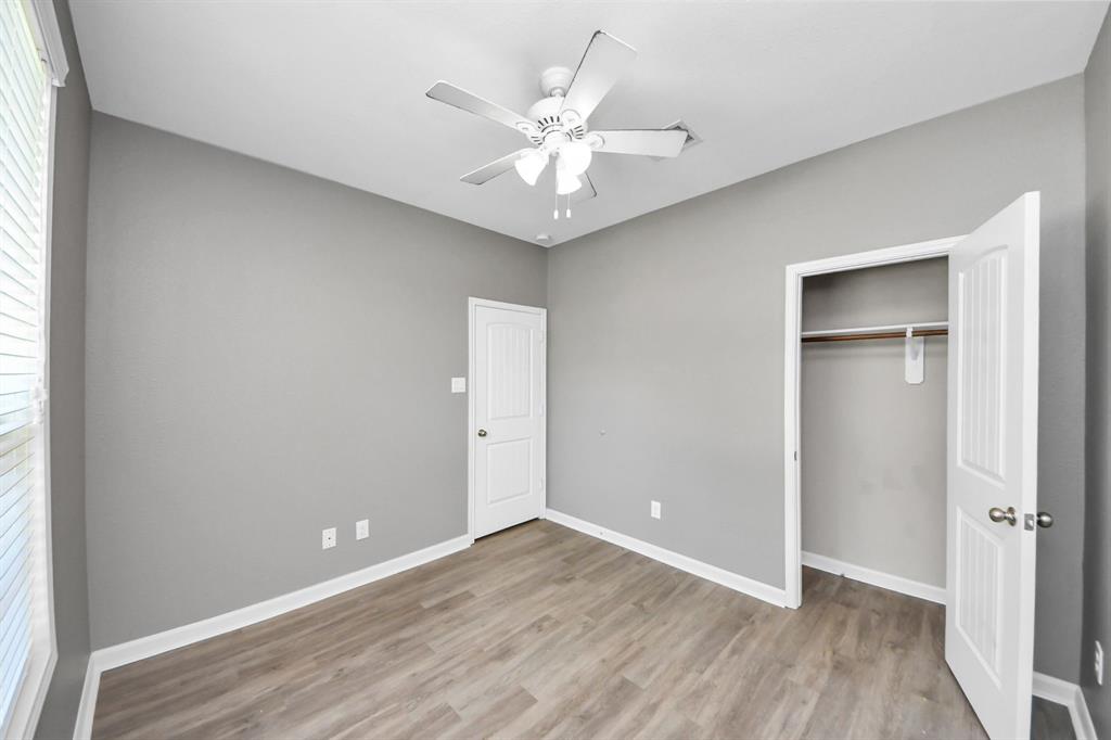 2011 Halyard Drive, Crosby, Texas image 32