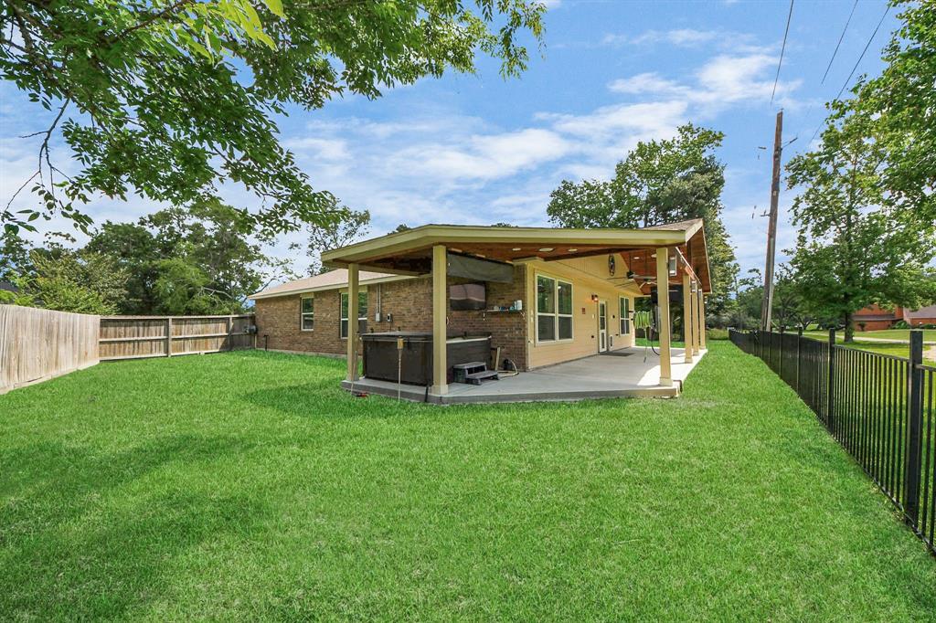 2011 Halyard Drive, Crosby, Texas image 34