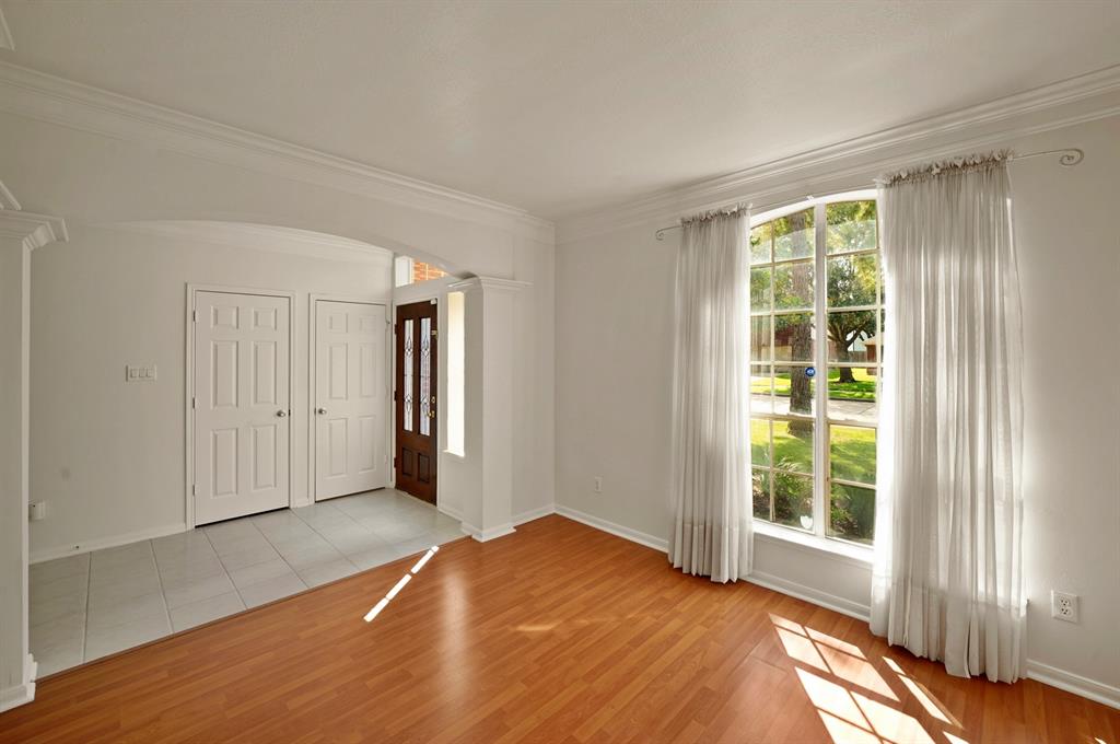 2711 Sedona Creek Drive