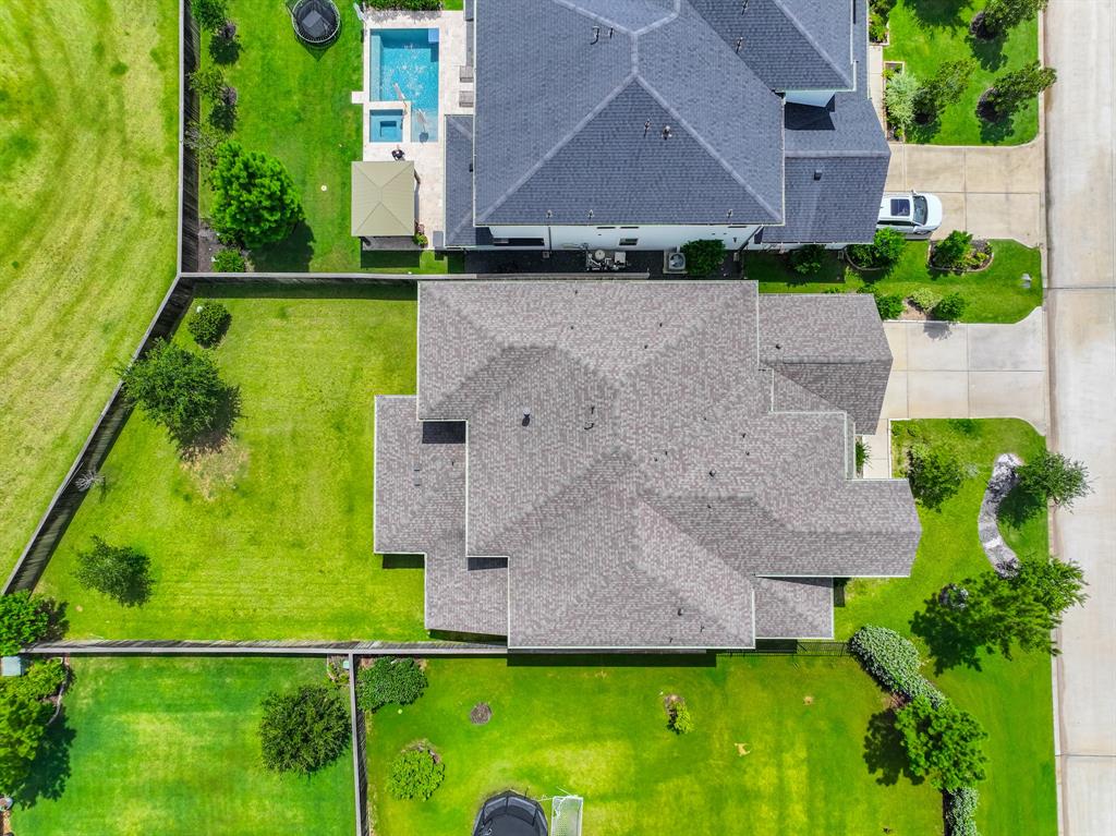 40 Snowdrop Lily Drive