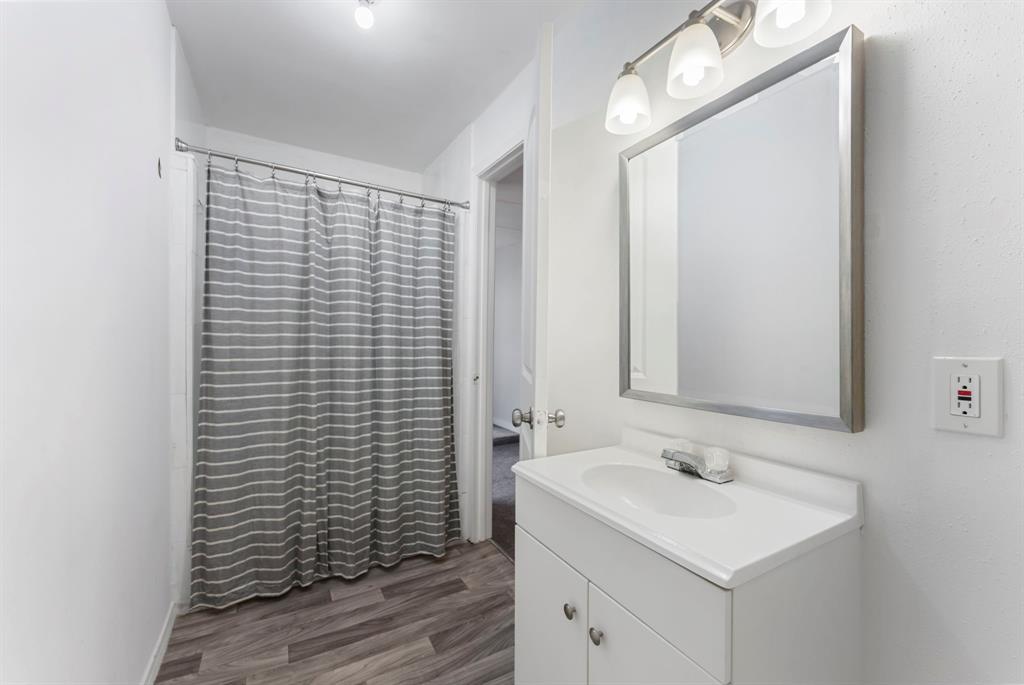 4930 Algernon Drive, Spring, Texas image 34