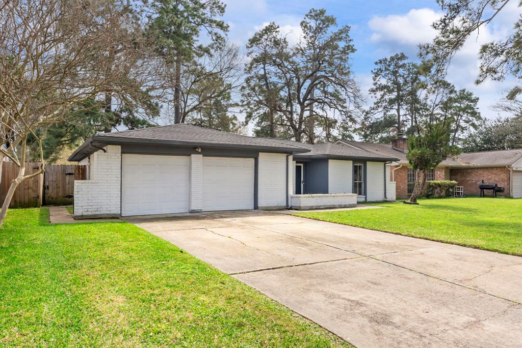 4930 Algernon Drive, Spring, Texas image 40