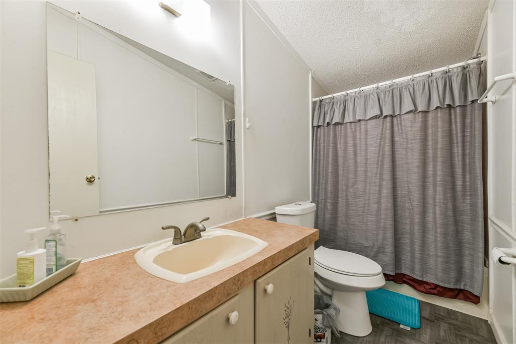 13903 County Road 184, Alvin, Texas image 9