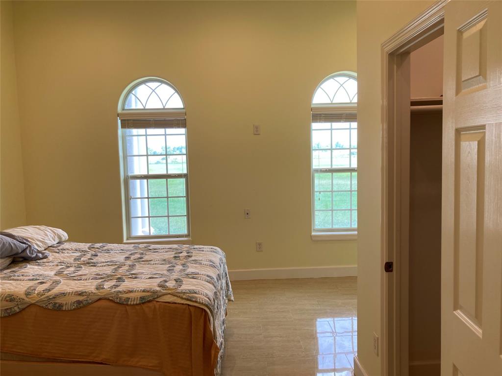 2709 Flores Bayou Bridge Road, Angleton, Texas image 17
