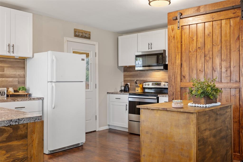 1503 Austin Street, Columbus, Texas image 10