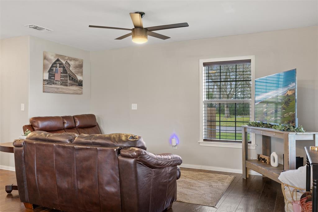 1503 Austin Street, Columbus, Texas image 8