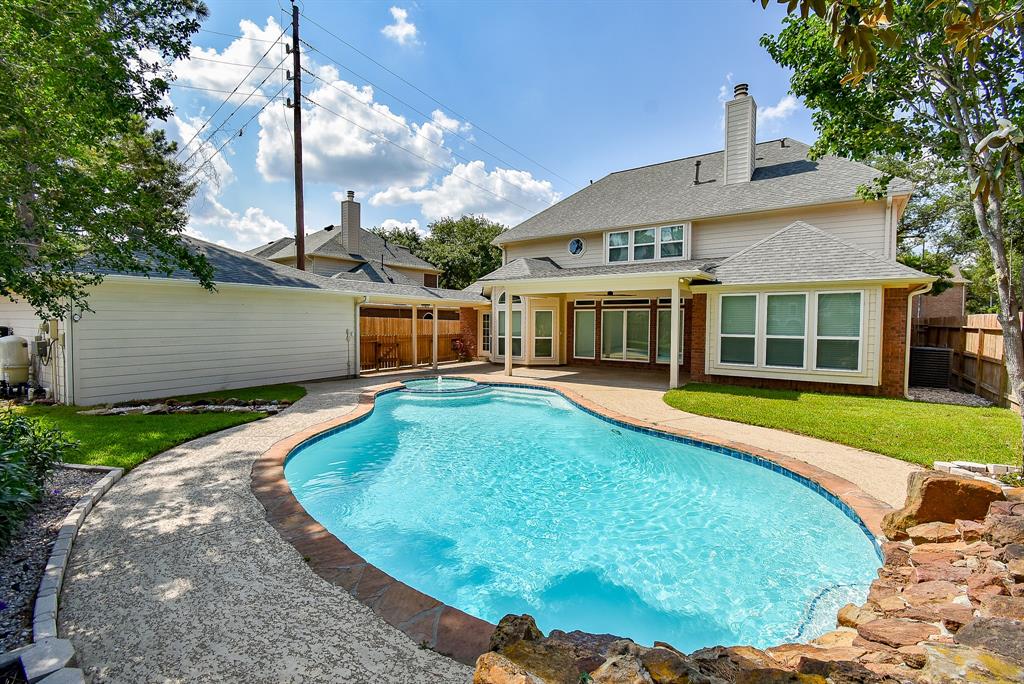 22707 Ravens Lake Drive, Katy, Texas image 3