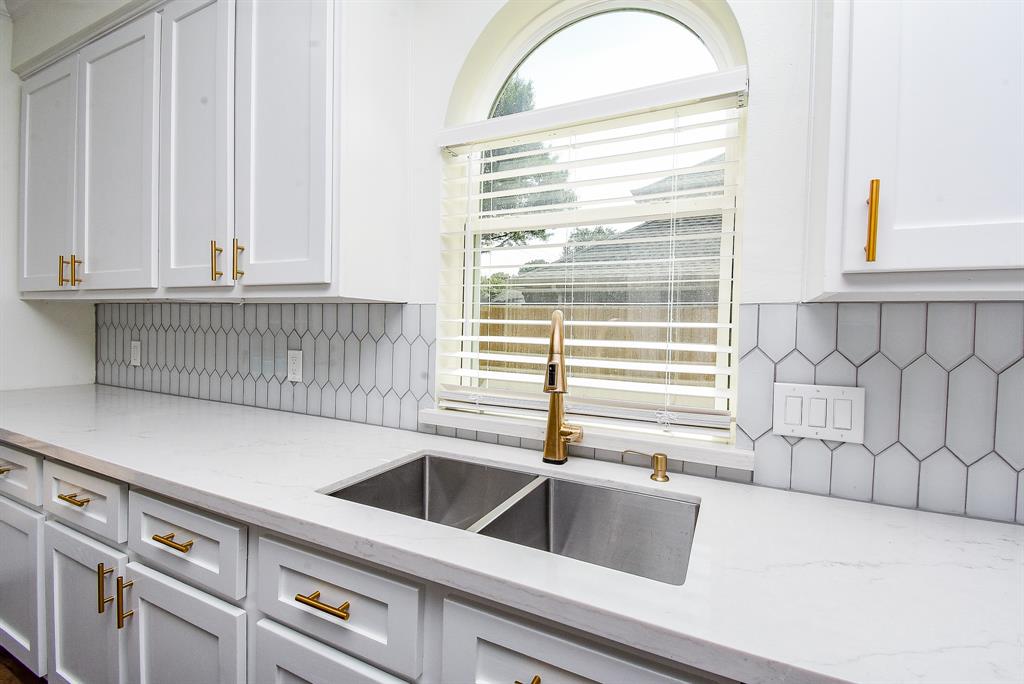 22707 Ravens Lake Drive, Katy, Texas image 22