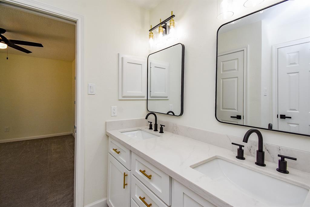 22707 Ravens Lake Drive, Katy, Texas image 43
