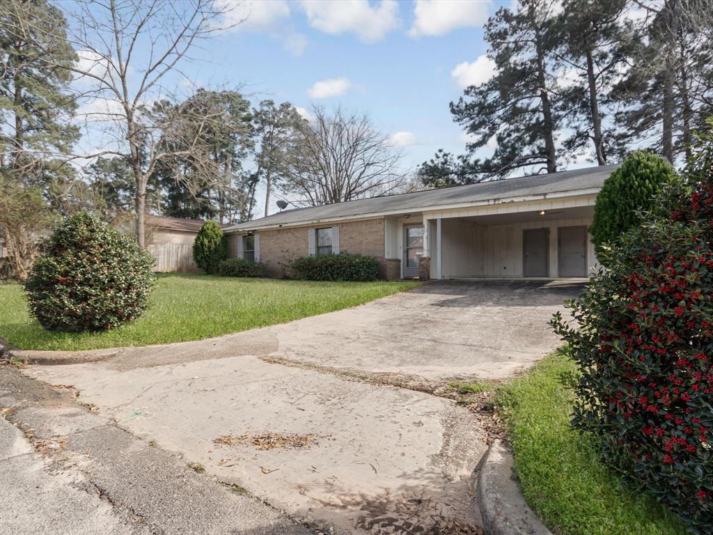827 Scarlet Oak Street, Nacogdoches, Texas image 3