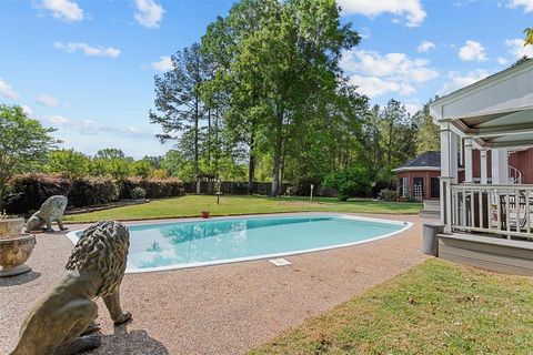 A home in Woodville