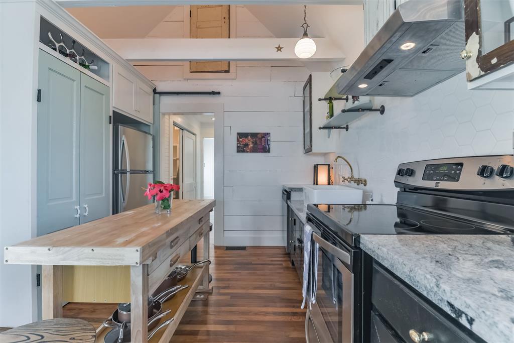 1511 Mechanic Street, Galveston, Texas image 18