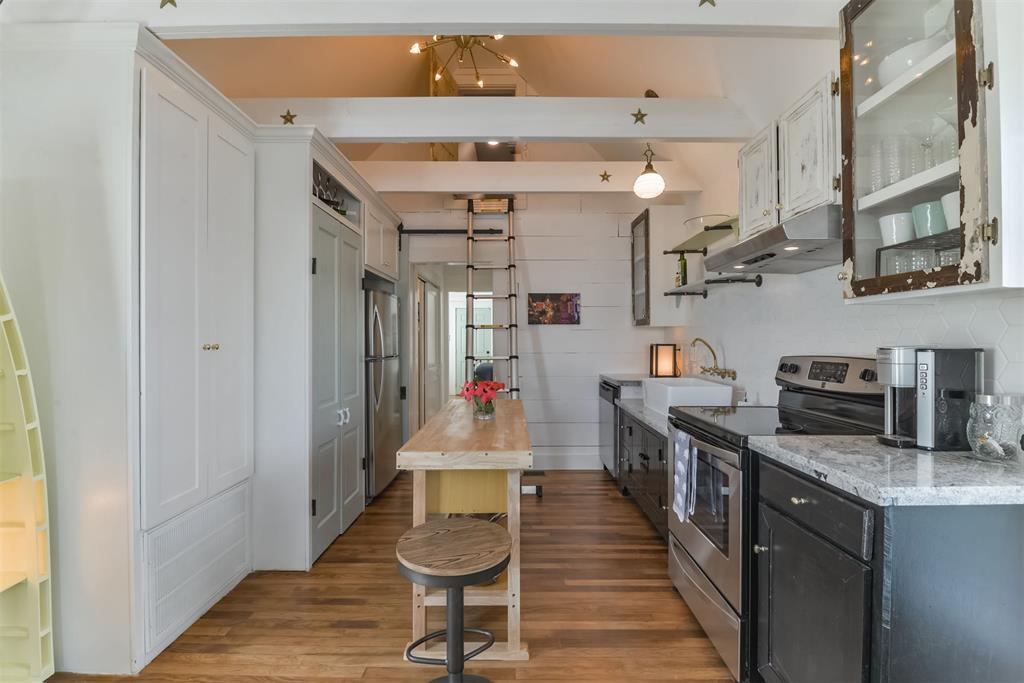 1511 Mechanic Street, Galveston, Texas image 35