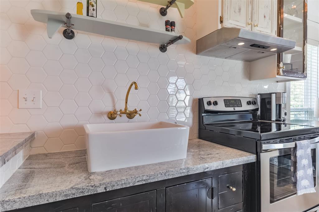 1511 Mechanic Street, Galveston, Texas image 13