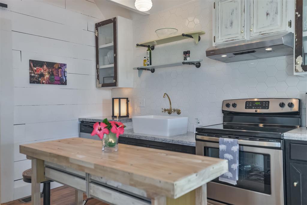 1511 Mechanic Street, Galveston, Texas image 11