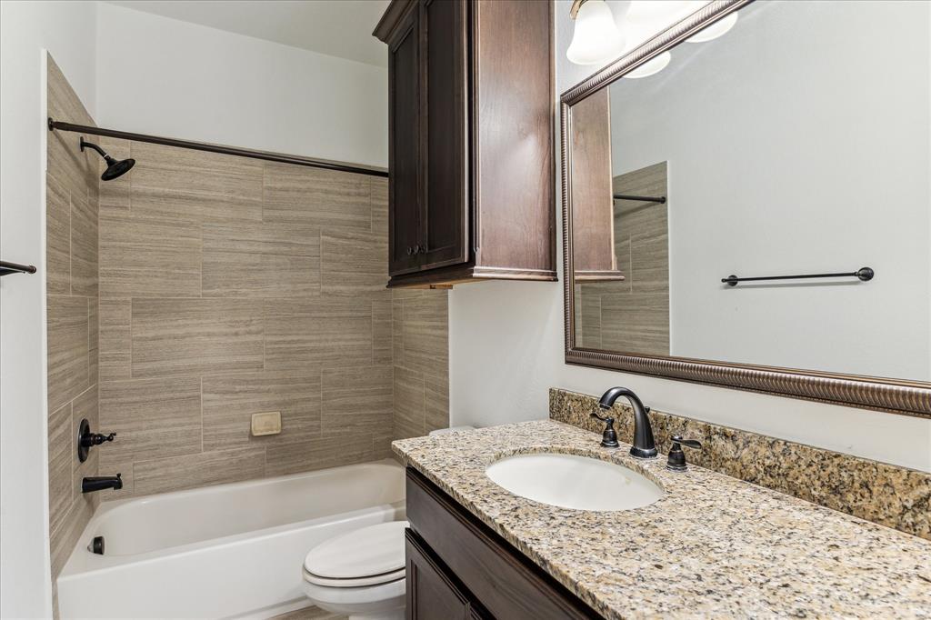 35 Daffodil Meadow Place, Tomball, Texas image 25
