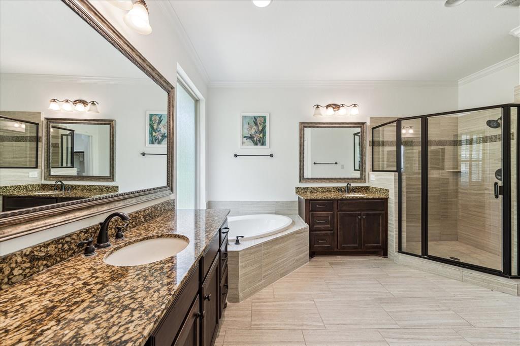 35 Daffodil Meadow Place, Tomball, Texas image 18