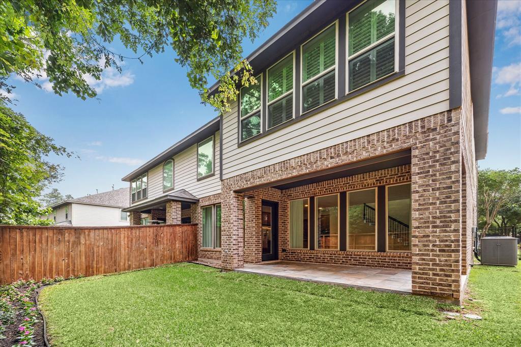 35 Daffodil Meadow Place, Tomball, Texas image 30