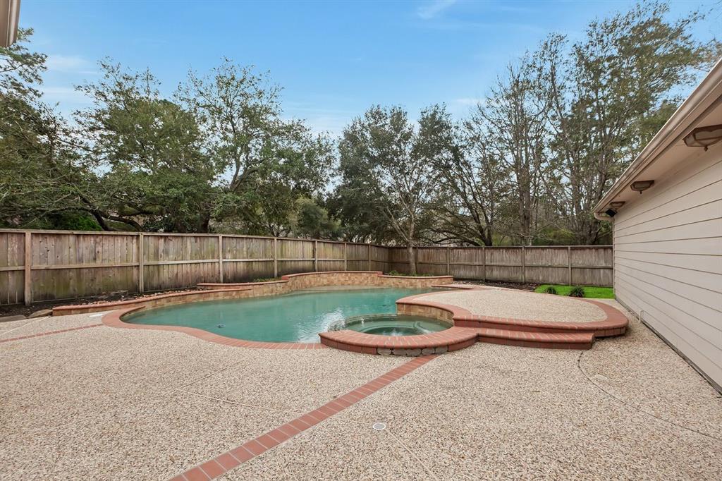 3003 Brook Shore Court, Kingwood, Texas image 35