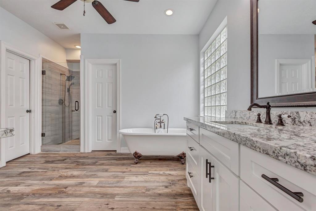 3003 Brook Shore Court, Kingwood, Texas image 25