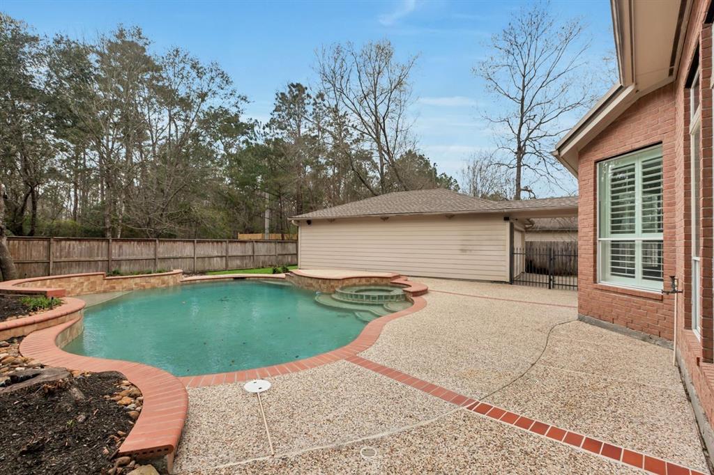 3003 Brook Shore Court, Kingwood, Texas image 38