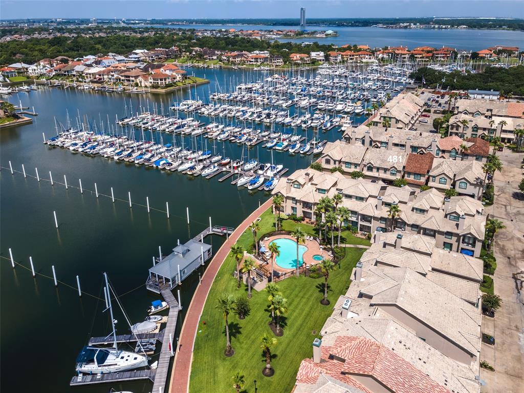 481 Mariners Drive, Kemah, Texas image 1