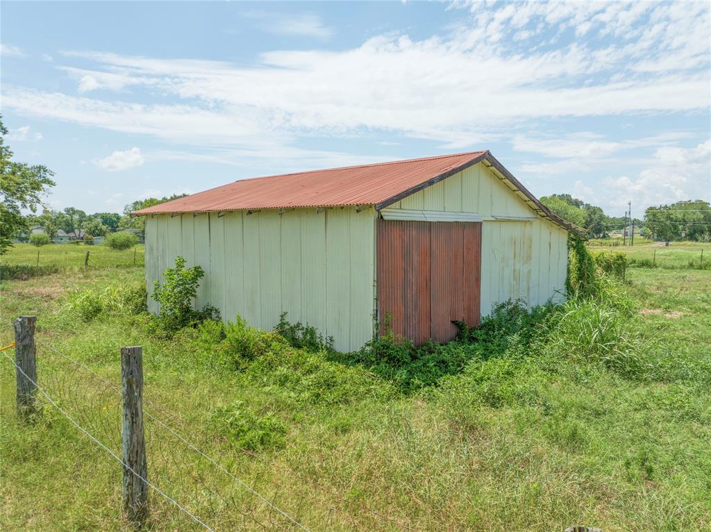 215 Old Highway 90 Loop, Schulenburg, Texas image 5