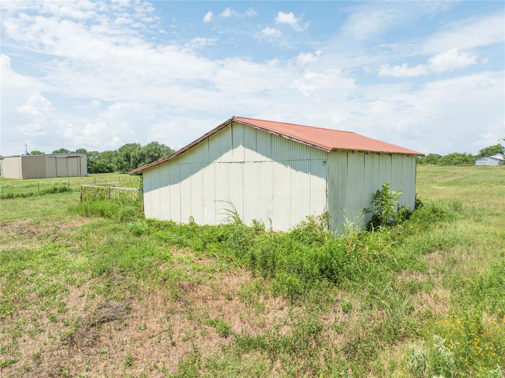 215 Old Highway 90 Loop, Schulenburg, Texas image 6