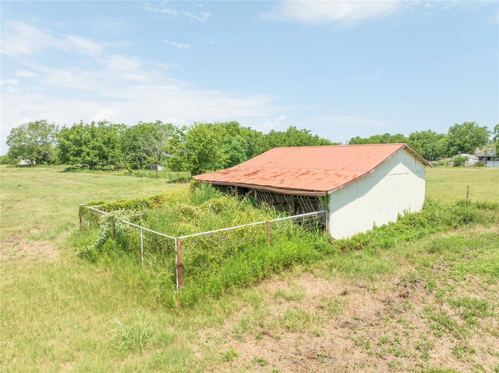 215 Old Highway 90 Loop, Schulenburg, Texas image 7