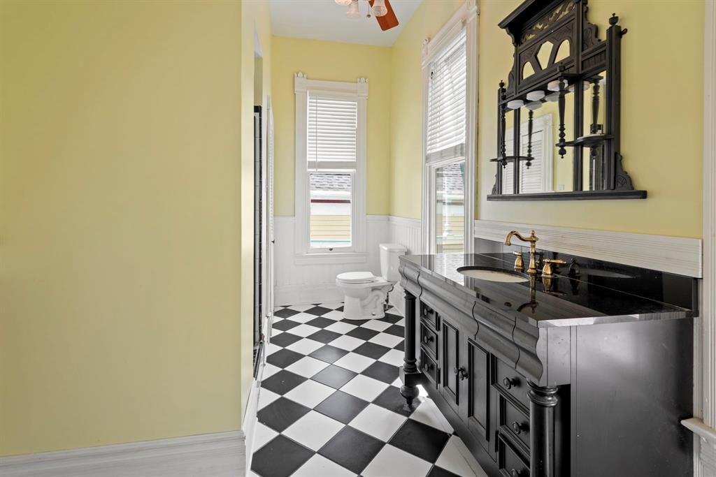 1827 Ball Street, Galveston, Texas image 11