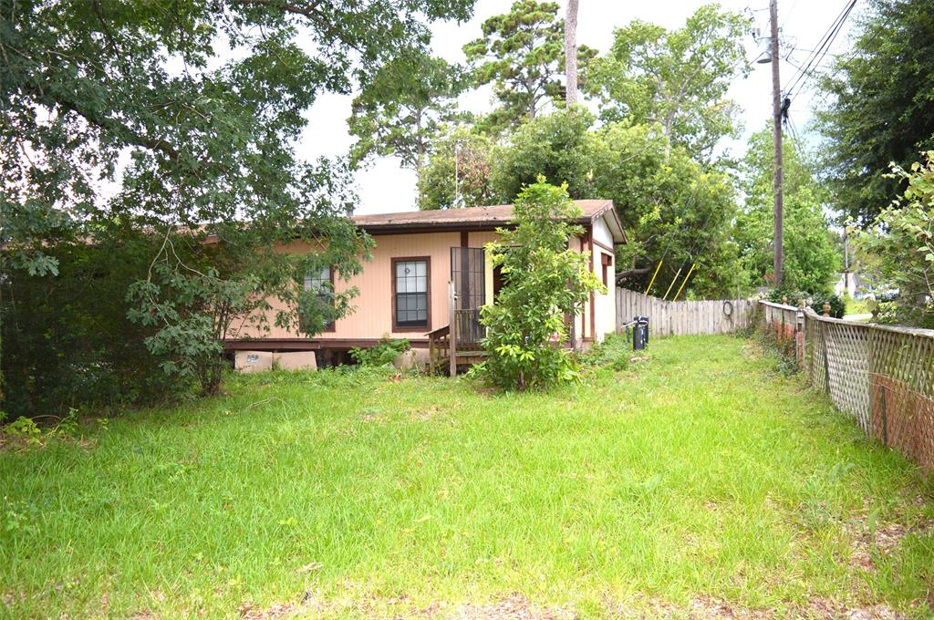 16673 E Ivanhoe, Montgomery, Texas image 2