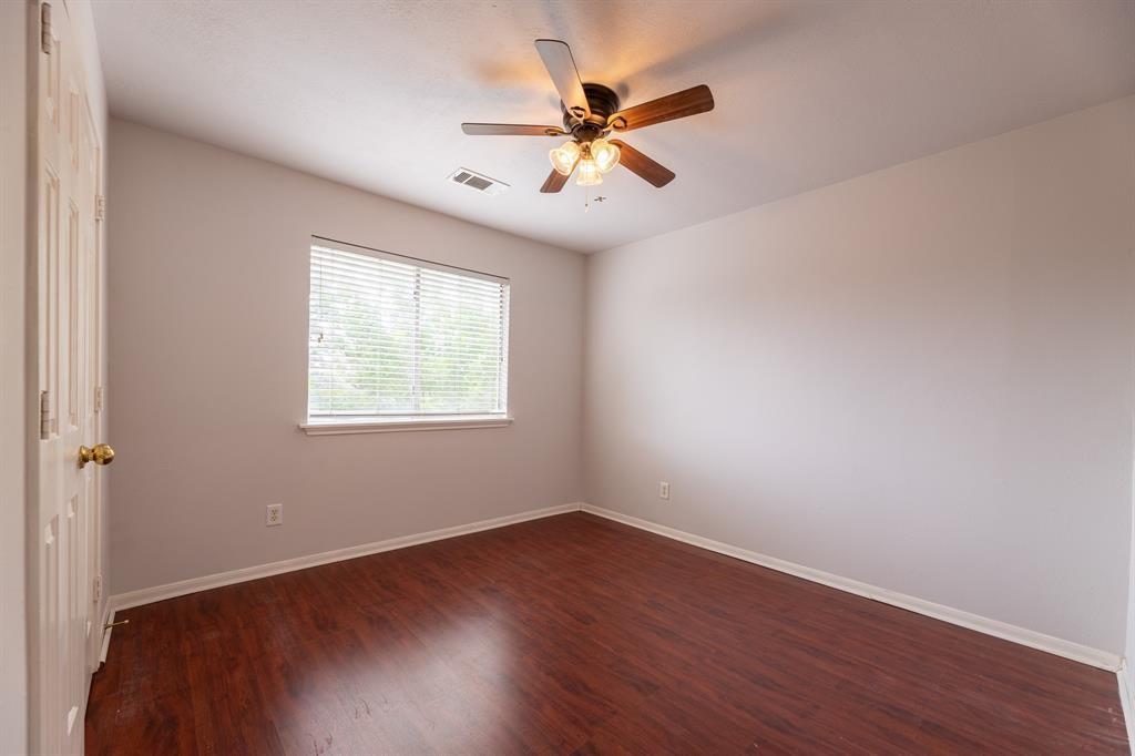 3111 Glen Cullen Lane, Pearland, Texas image 27