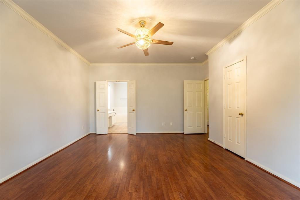 3111 Glen Cullen Lane, Pearland, Texas image 19