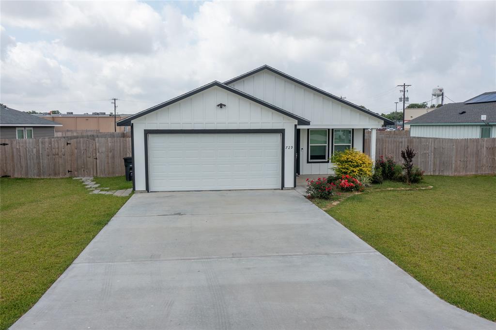 729 Flycatcher Drive