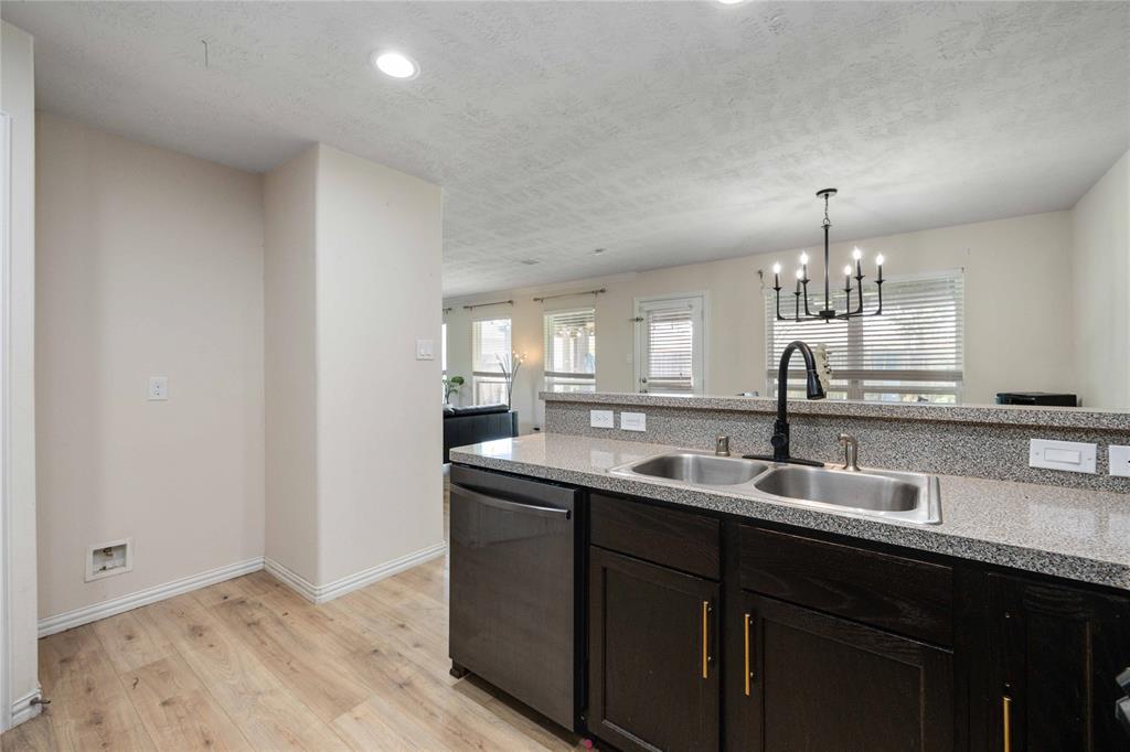 2814 Dustin Place Court, Humble, Texas image 9