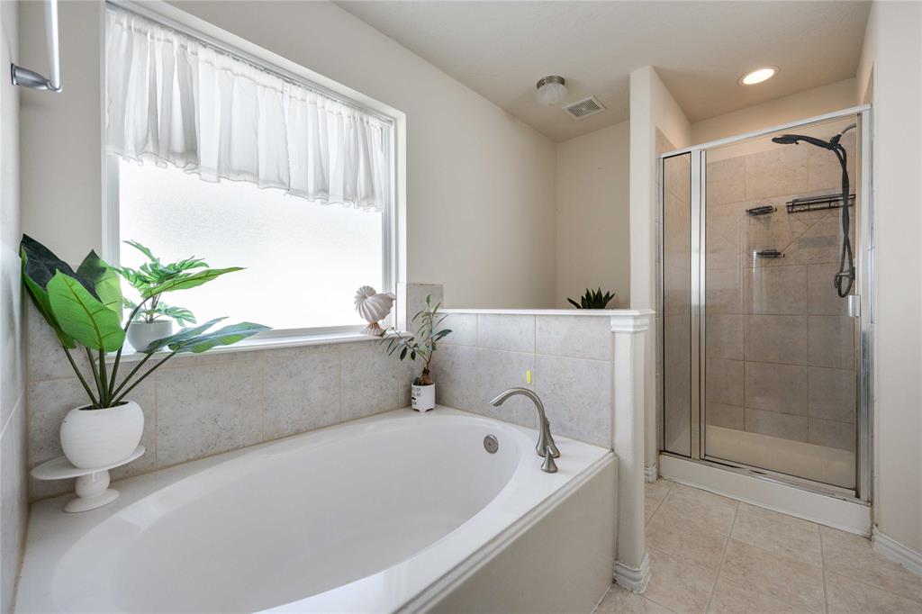 2814 Dustin Place Court, Humble, Texas image 16