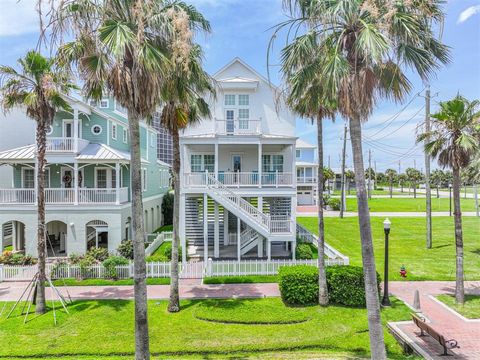 737 Shiraz Passage Galveston TX 77550