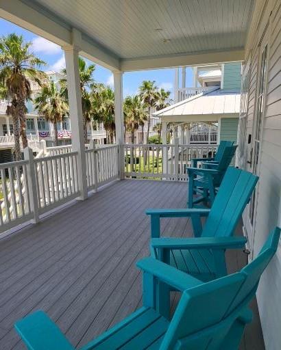 737 Shiraz Passage Psge, Galveston, Texas image 3